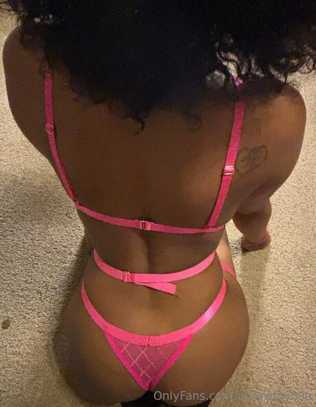 Alicia Adams hot onlyfans