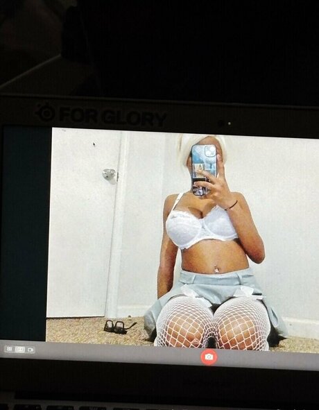 Alicia Adams onlyfans nide