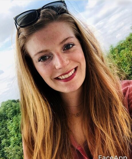 Facialize Me onlyfans free content