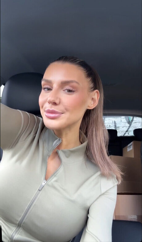 Facialize Me onlyfans sex