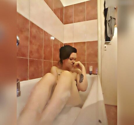 Laura Knoblauch onlyfans leaks xxx