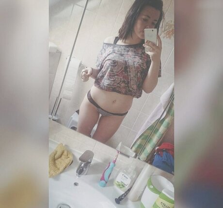 Laura Knoblauch onlyfans leaka