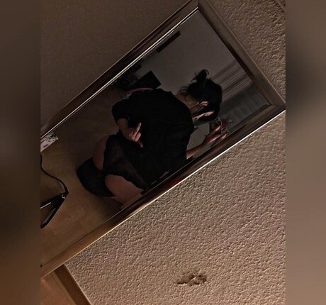 Laura Knoblauch onlyfans leaked