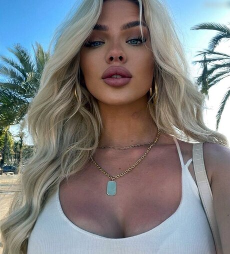 Elaine Victoria leaked onlyfans nude