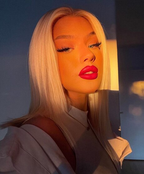 Elaine Victoria onlyfans mega