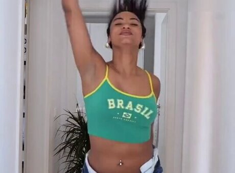 Shaggy Baggy Profile pic