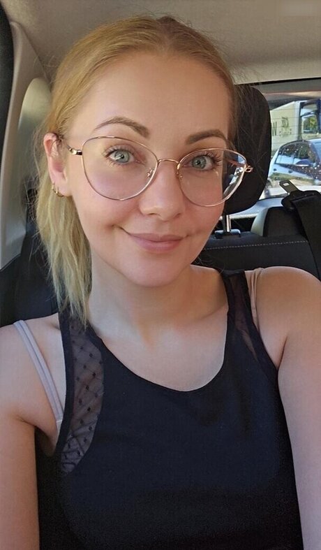 Sarah Milkowski onlyfans leaked