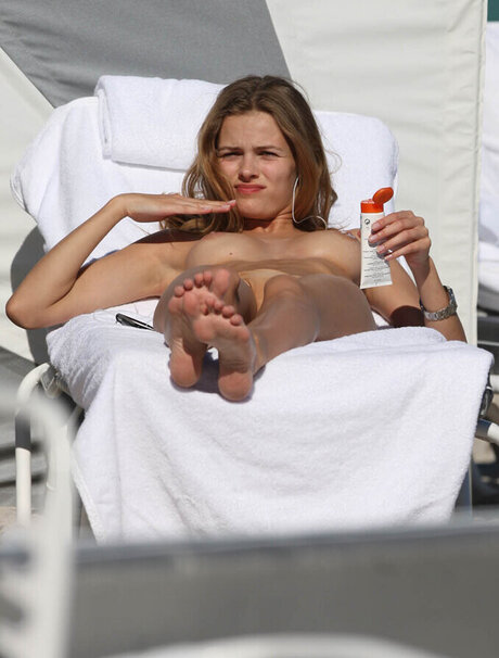 Edita Vilkeviciute boobs onlyfans