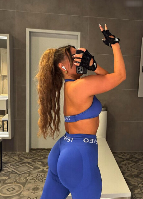 Jana Barca tits onlyfans