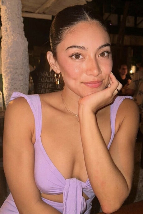 Jenny Chiu onlyfans tits