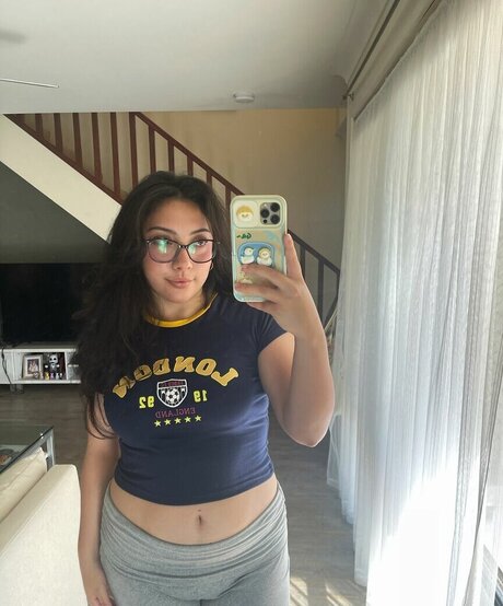 ASMR JADE feet onlyfans