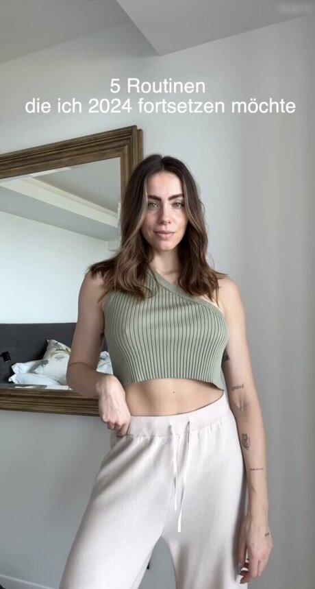 herstoryfeed onlyfans striptease