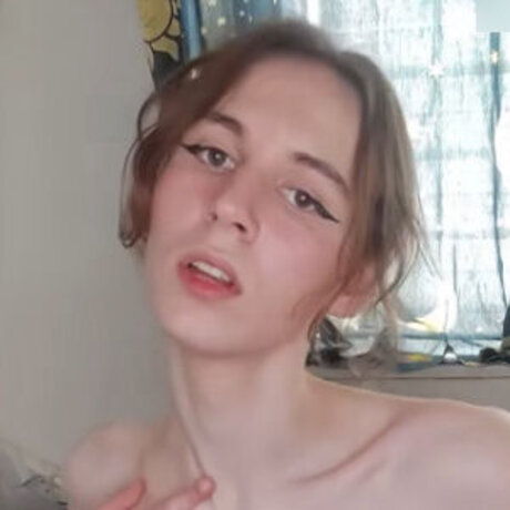 Aimeeinghigher onlyfans nude tits