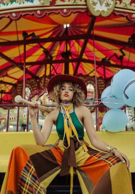 Quintessa Swindell onlyfans leajs