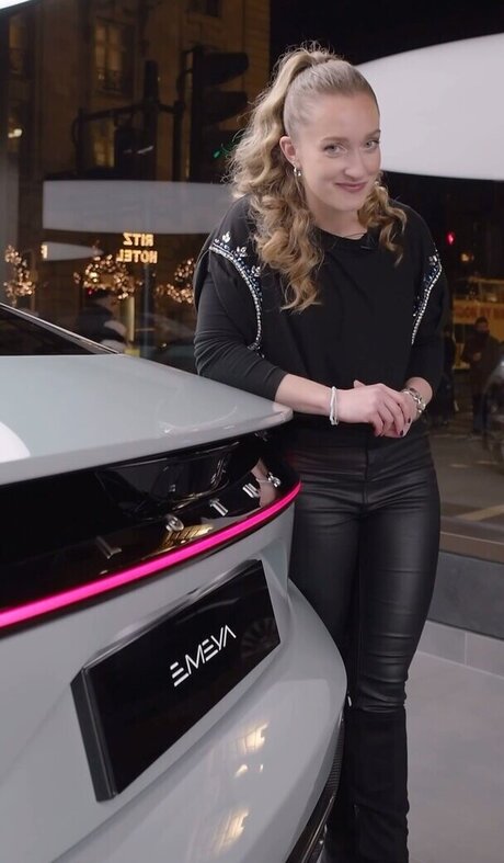 Celebrity Guilty Pleasures Underrated Women onlyfans leak fuck