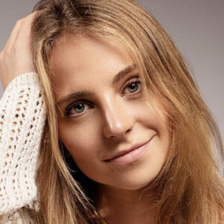 Alina Sophie Holst onlyfans leaks