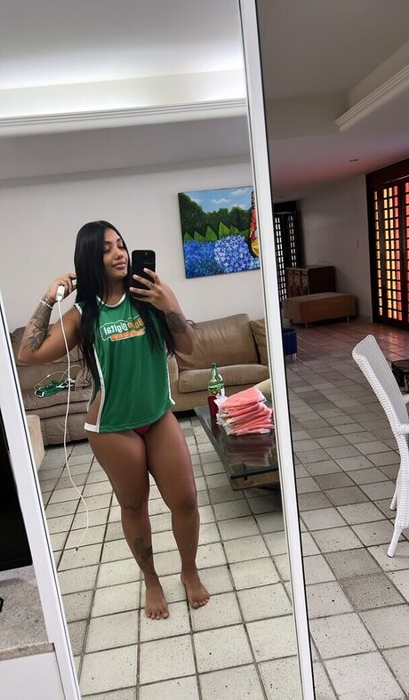 Thayna Telles Profile pic