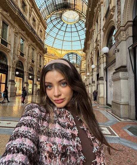 Leyla Afshonkar onlyfans naked