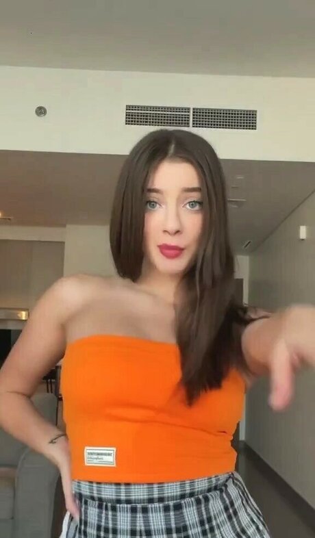 Leyla Afshonkar onlyfans xx