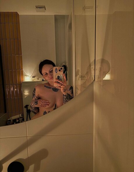 queenbellatrixx nude leaks onlyfans