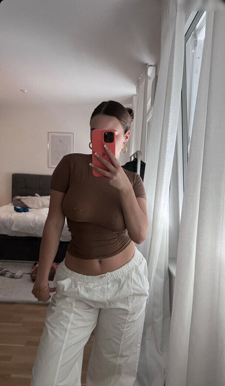 Luisa Senn nude only fans