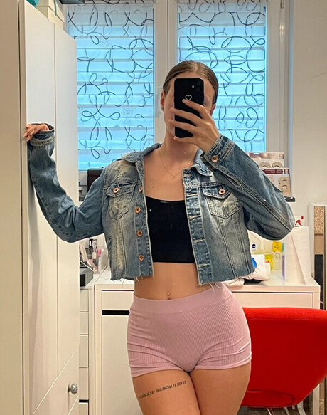 Larissaxra onlyfans nude pics