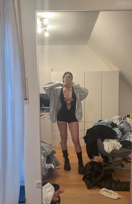 Larissaxra onlyfans naked leaked