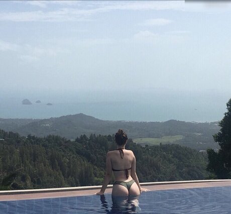 Larissaxra onlyfans pictures