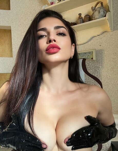 Caroline ASMR onlyfans nudes