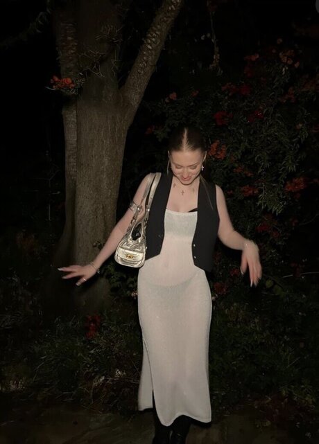 Yana Clare naked onlyfans leaks