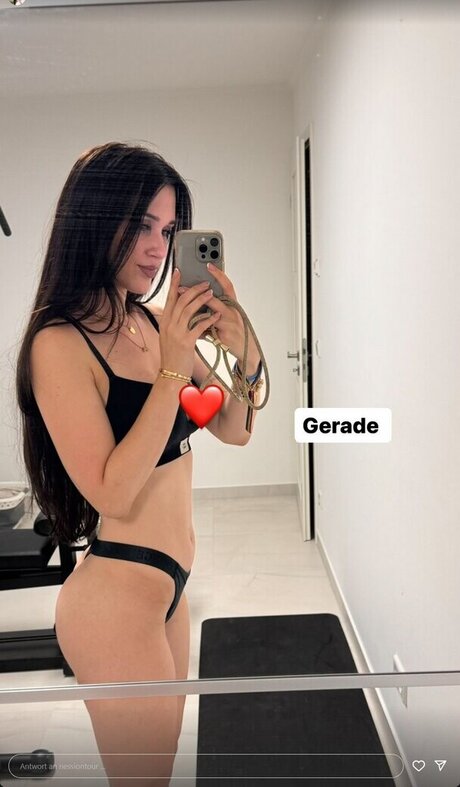 Coupleontour nudes only fans