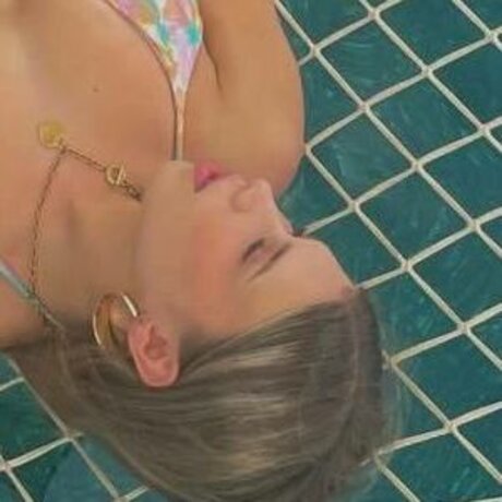 celinajoyy onlyfans xxx