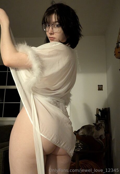 Jewel Love 12345 leaked onlyfans pics