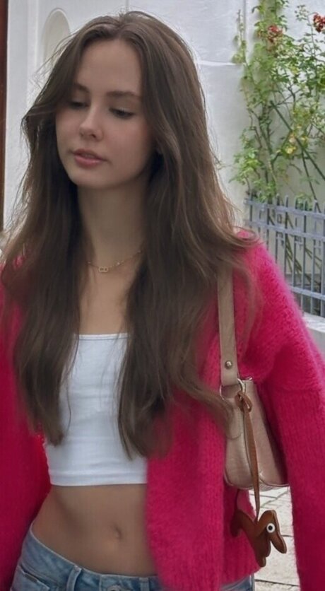 Nina Flash onlyfans free content