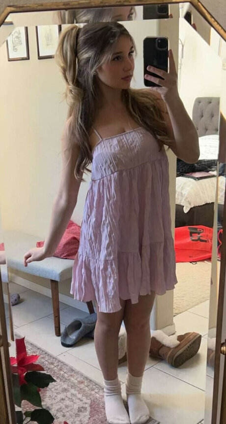 Sara Dobrik leaked nude onlyfans