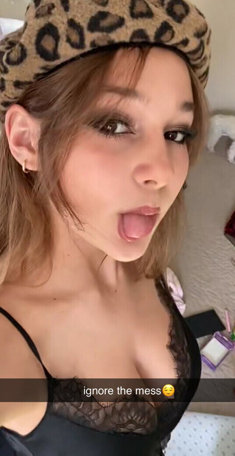 Sara Dobrik onlyfans pics