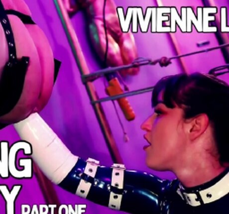 Vivienne L Amour onlyfans images