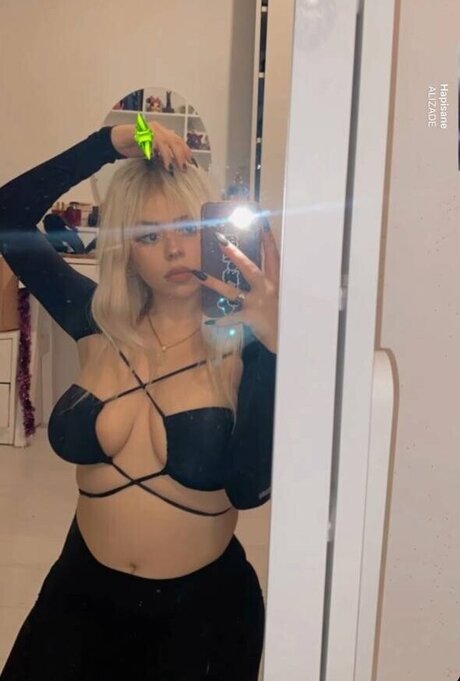 Sude Beren Ataselim nude porn onlyfans