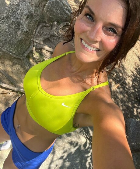 Julie Felton onlyfans naked porn