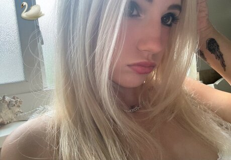 BestBlondiiecb onlyfans leak free