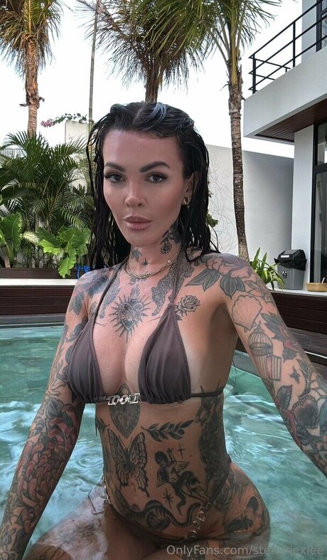 stefaniexlee onlyfans strip tease