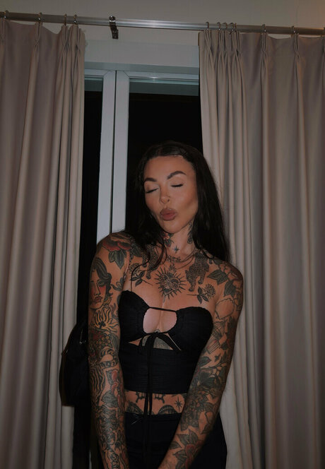 stefaniexlee onlyfans nudes