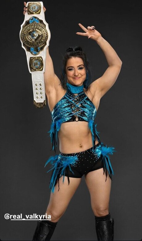 Lyra Valkyria onlyfans model photo