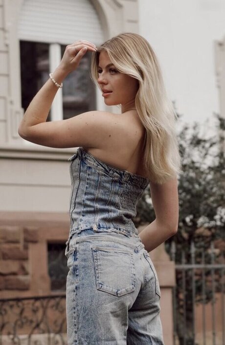 Vallixpauline onlyfans leaks naked