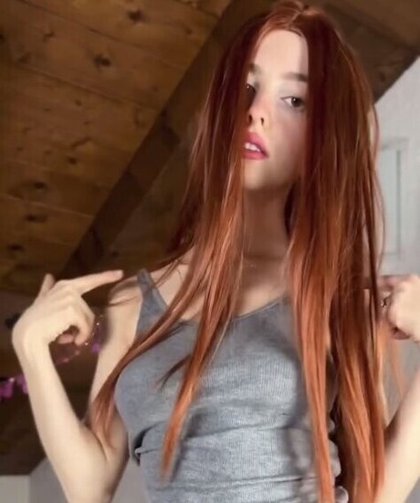 Red Fox Evelyn leak onlyfans nude