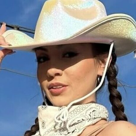 Lexxx x nude on onlyfans