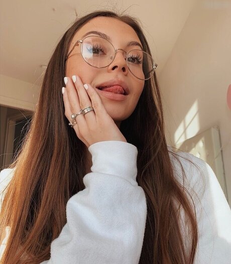 Celina Schacht onlyfans x