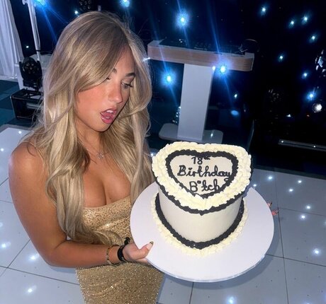 Rosie McClelland porn onlyfans