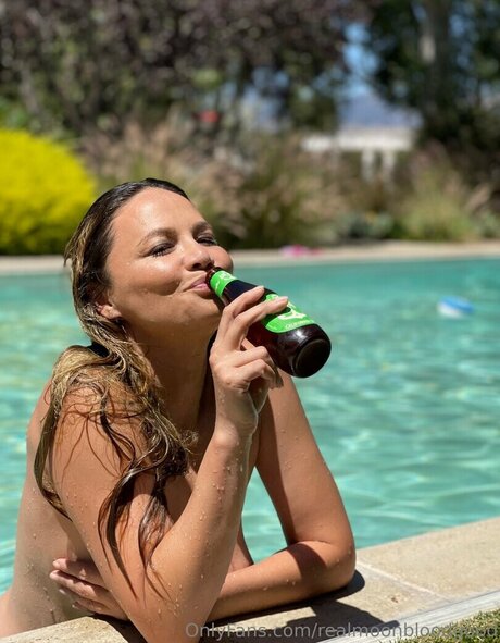 realmoonbloodgood nude onlyfans porn