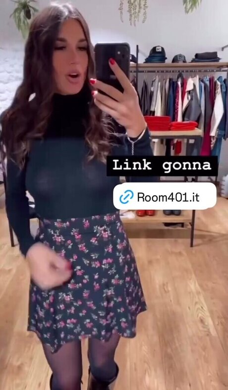 Claudia Magnabosco onlyfans leaked.